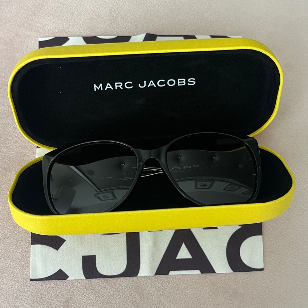 Marc Jacobs Women’s sunglasses